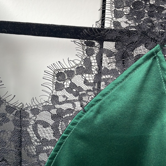 Silk lace camisole - Picture 3 of 6